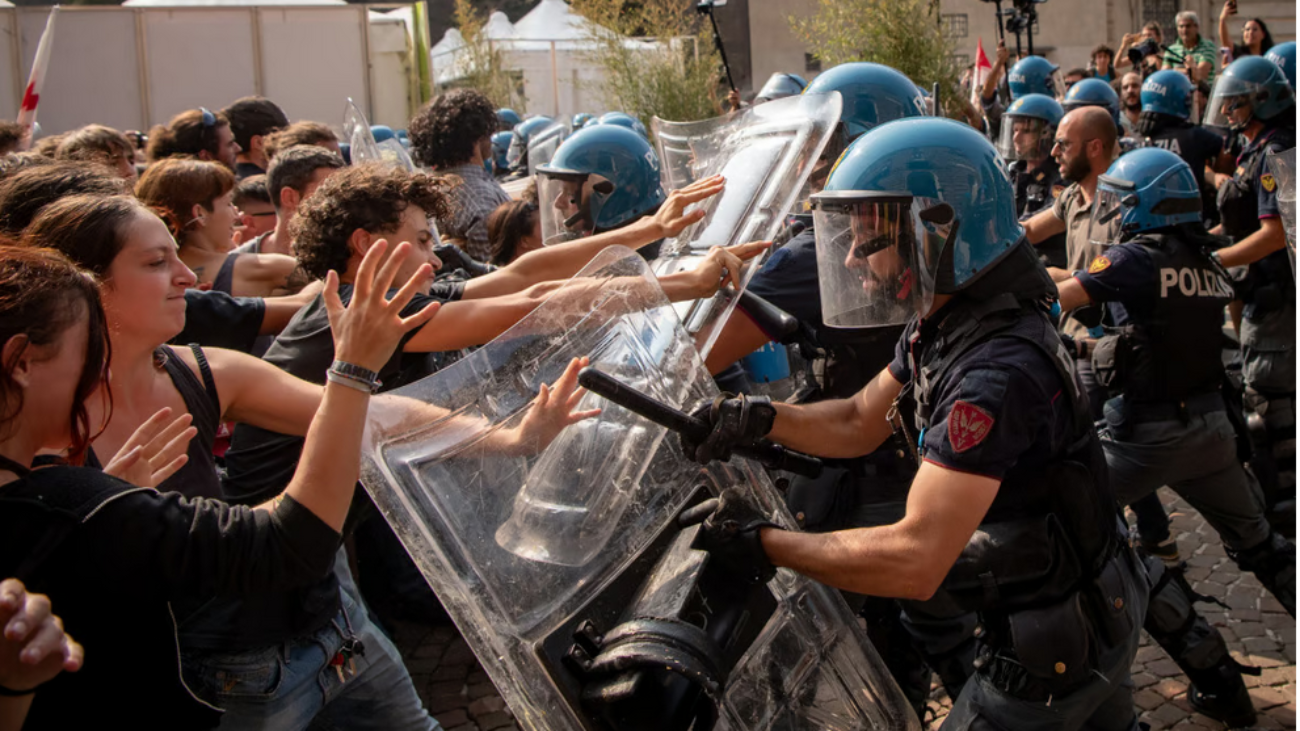 Polizia universita dicembre 2023